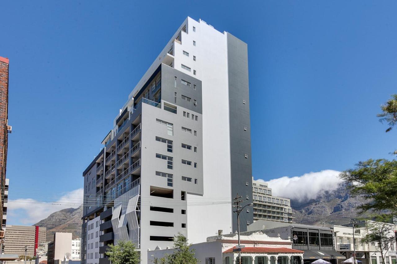Backup-Powered Classic Luxury Apartment Cape Town Exterior photo