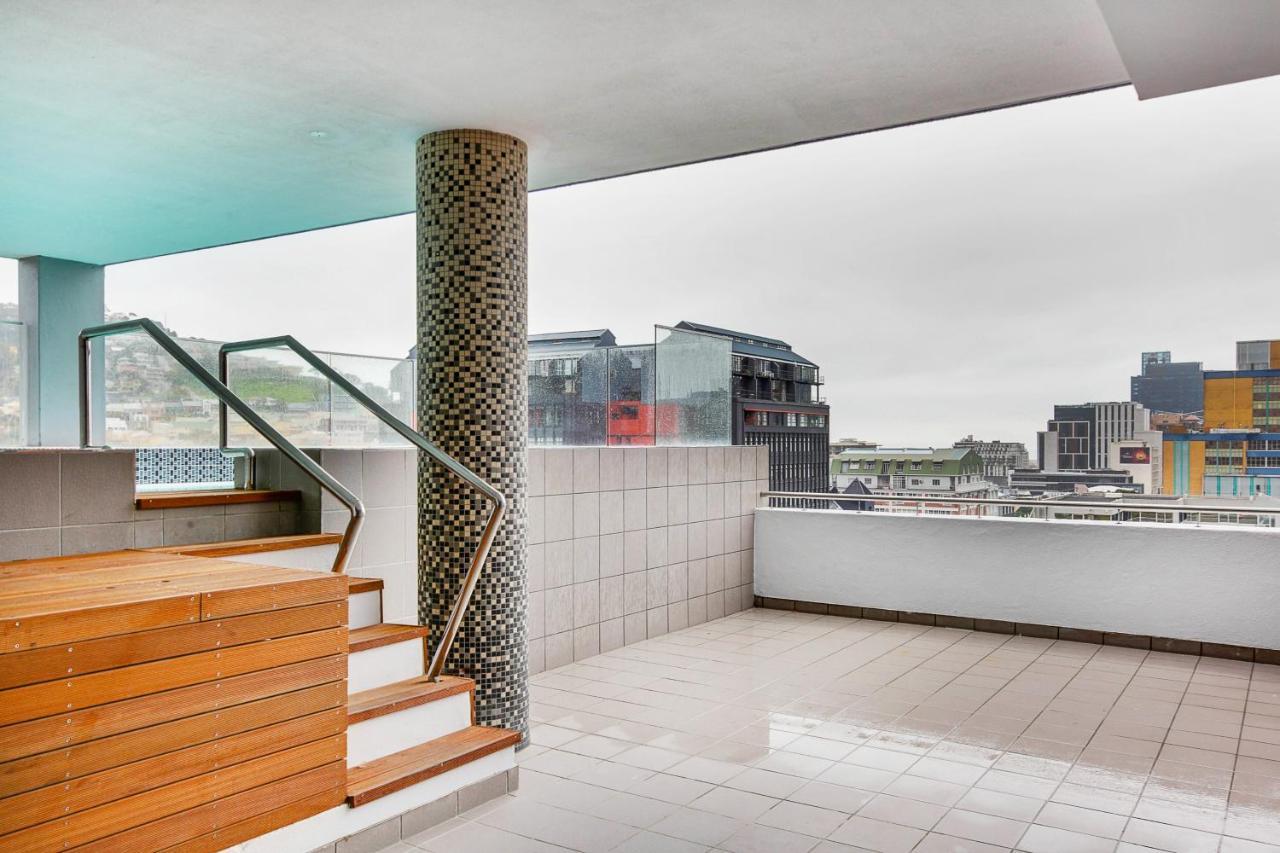Backup-Powered Classic Luxury Apartment Cape Town Exterior photo